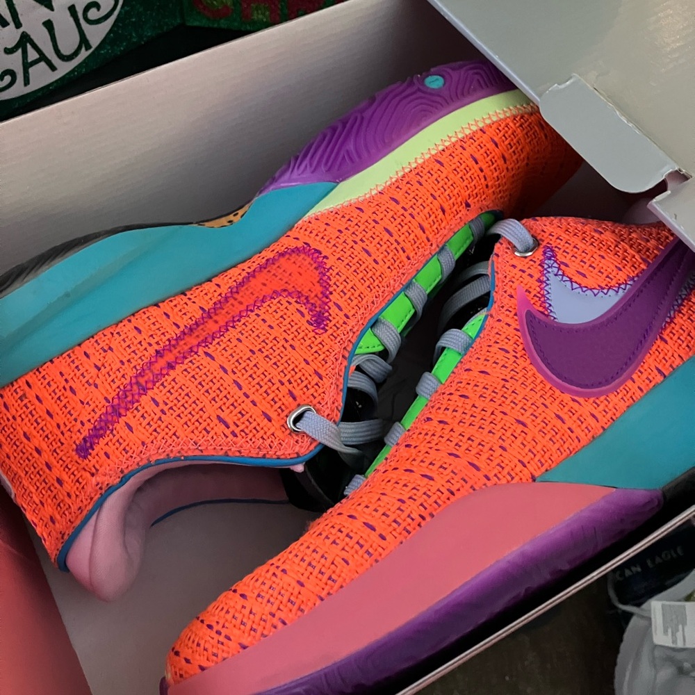 Nike Pink Diamond Collection Label